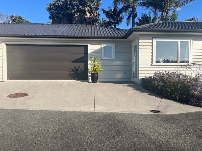 9A Kerema Way, Schnapper Rock, Auckland - Carousel 1