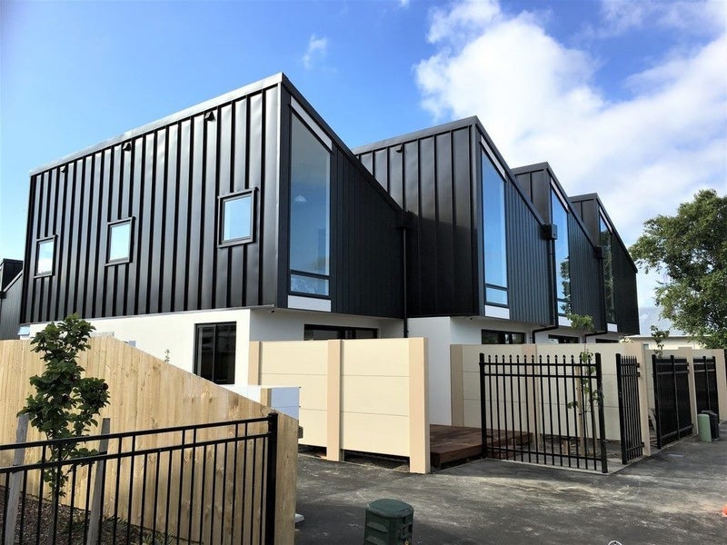 1/61 Osborne Street, Waltham, Christchurch - Carousel 1