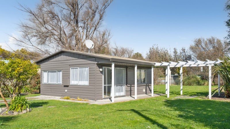 106 Brandon Street, Featherston - Carousel 1