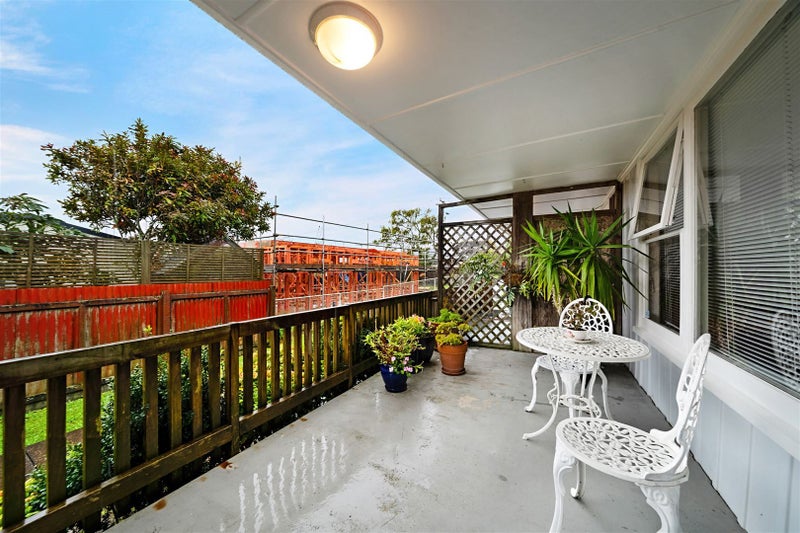2/5 Bentleigh Avenue, Avondale, Auckland - Carousel 13