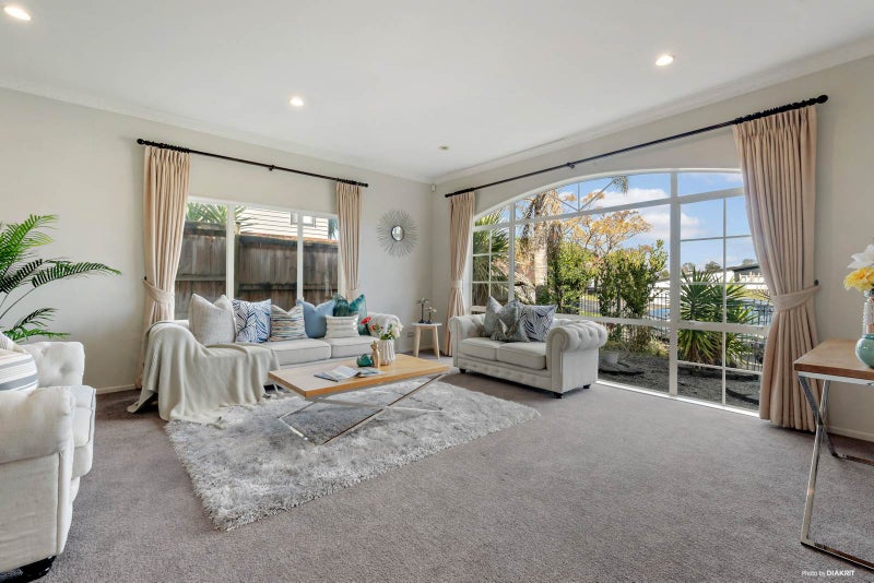 3 Lambir Place, Fairview Heights, Auckland - Carousel 2