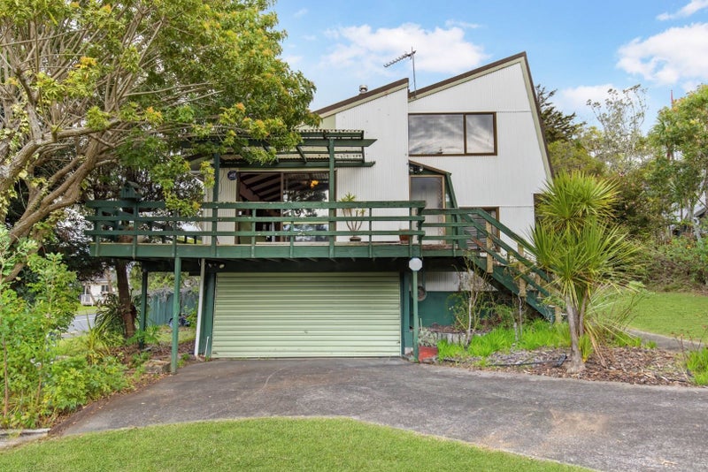 2 Lingham Crescent, Torbay, Auckland - Carousel 1