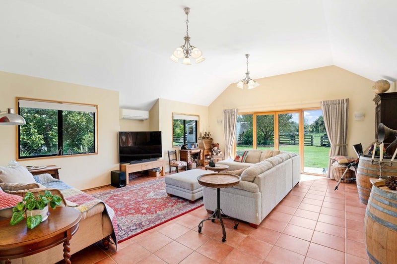 300 Jowers Road, Christchurch - Carousel 1