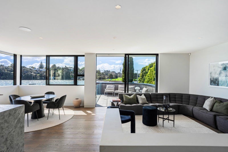 73 West End Road, Westmere, Auckland - Carousel 1