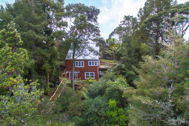 30 Kauri Loop Road, Oratia, Auckland - Carousel 1