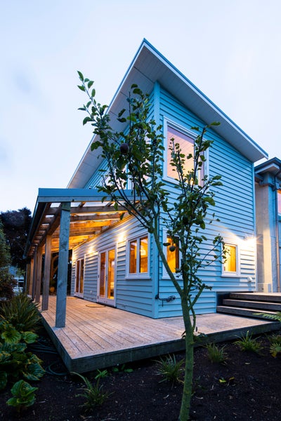 15 Fox Street, Port Chalmers, Dunedin - Carousel 1