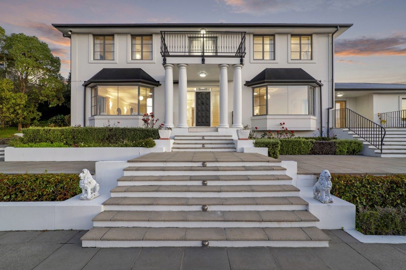 70 Belleview Terrace, Mount Pleasant, Christchurch - Carousel 1