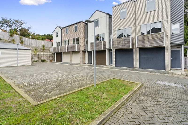 9/26 Wright Street, Mount Cook, Wellington - Carousel 17