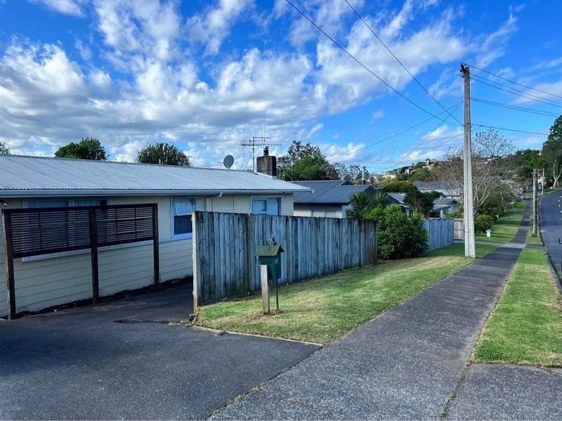 97 Sherwood Street, Bellevue, Tauranga - Carousel 2