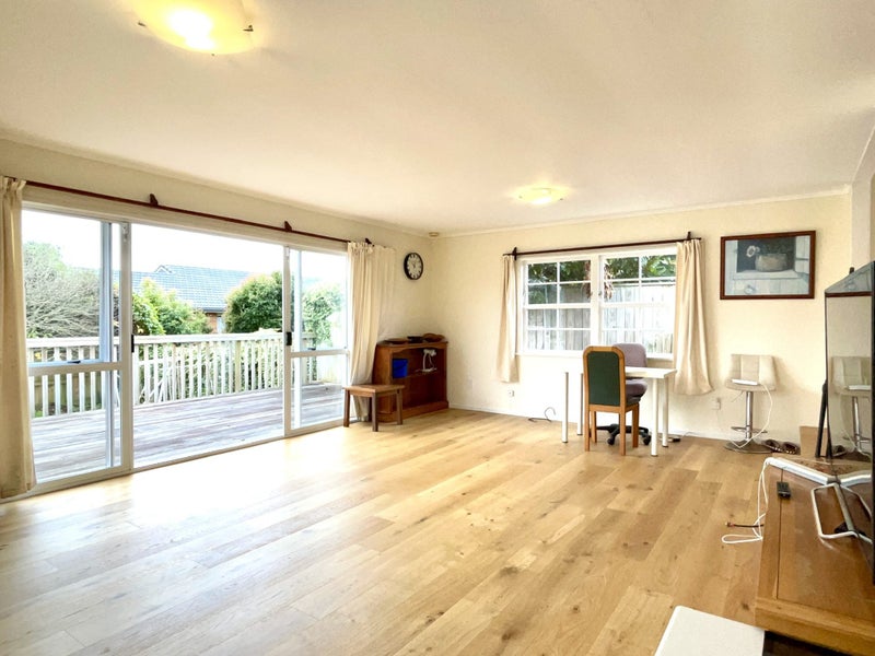 14 Rothwell Place, Sunnyhills, Auckland - Carousel 2