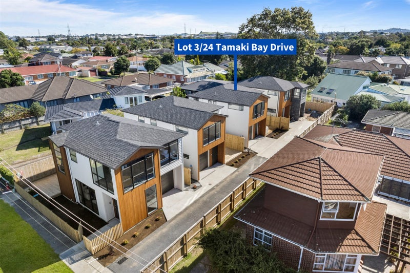 24C Tamaki Bay Drive, Pakuranga, Auckland - Carousel 1