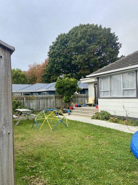 1111 Willowpark Road North, Mayfair, Hastings - Carousel 2