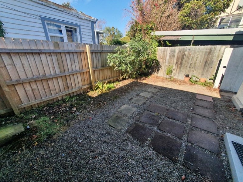 32 Hendon Street, Edgeware, Christchurch - Carousel 9