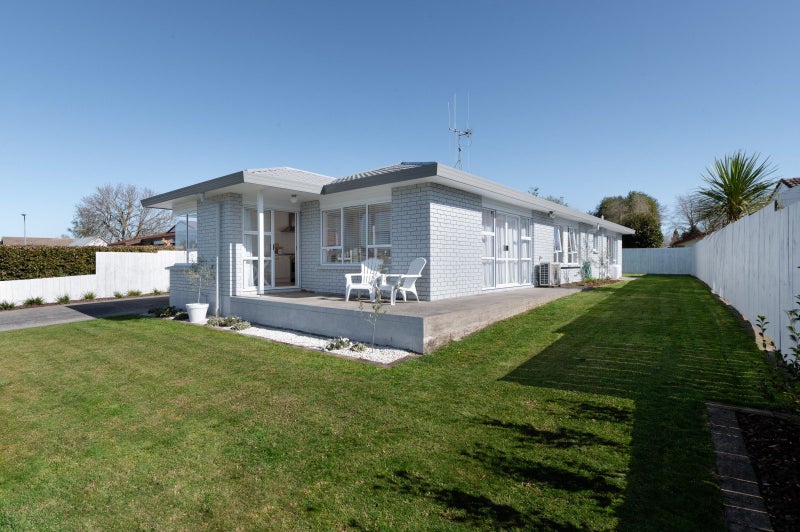 59 Endeavour Avenue, Flagstaff, Hamilton - Carousel 2