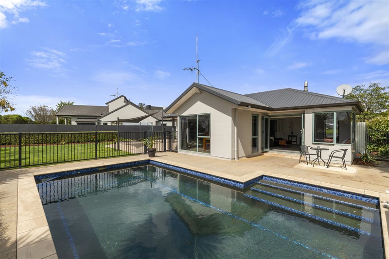 29 Heritage Avenue, Chartwell, Hamilton - Carousel 1