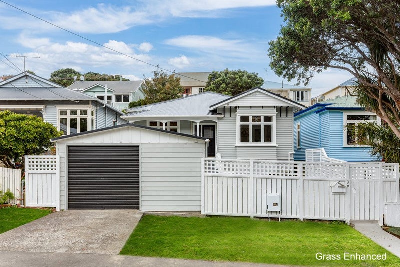 39 Hohiria Road, Hataitai, Wellington - Carousel 1