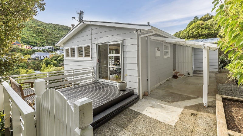 115 Awarua Street, Ngaio, Wellington - Carousel 1