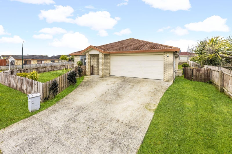 48 Naylors Drive, Mangere, Auckland - Carousel 1