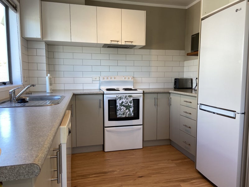 43D Cook Street, Hamilton East, Hamilton - Carousel 2