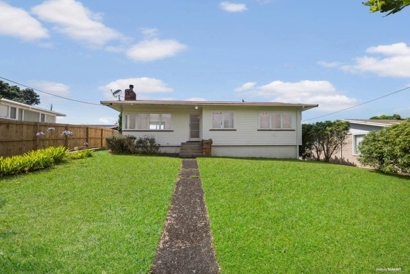63 Hogans Road, Glenfield, Auckland - Carousel 1