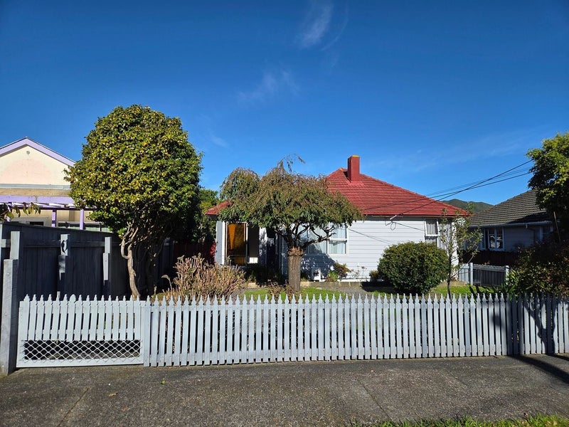 1/36 Colson Street, Avalon, Lower Hutt - Carousel 1