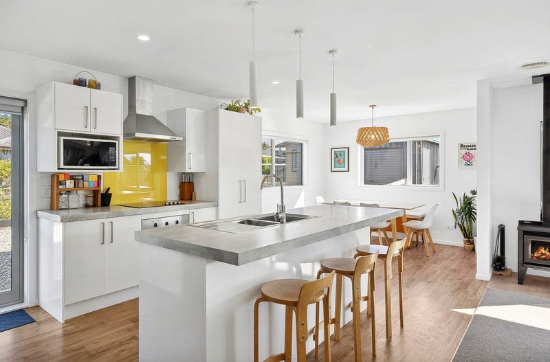 27 Cooper Crescent, Luggate, Wānaka - Carousel 2