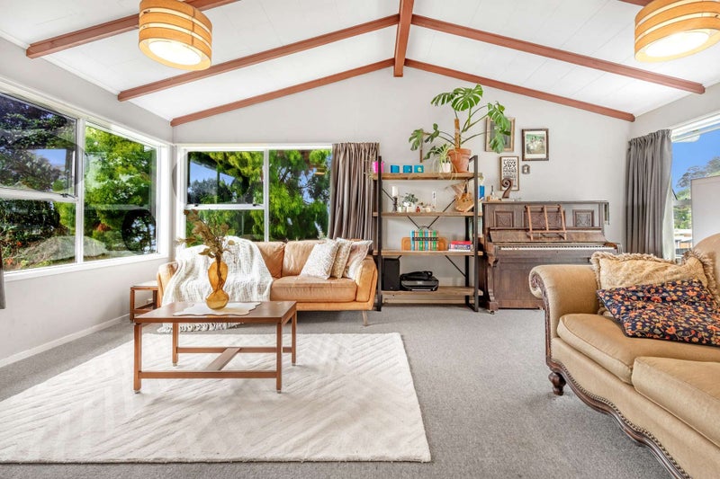 75 Mallard Drive, Selwyn Heights, Rotorua - Carousel 1