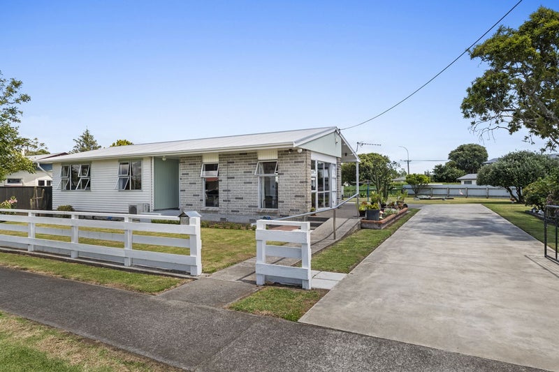 32 Grey Street, Normanby, Hawera - Carousel 2