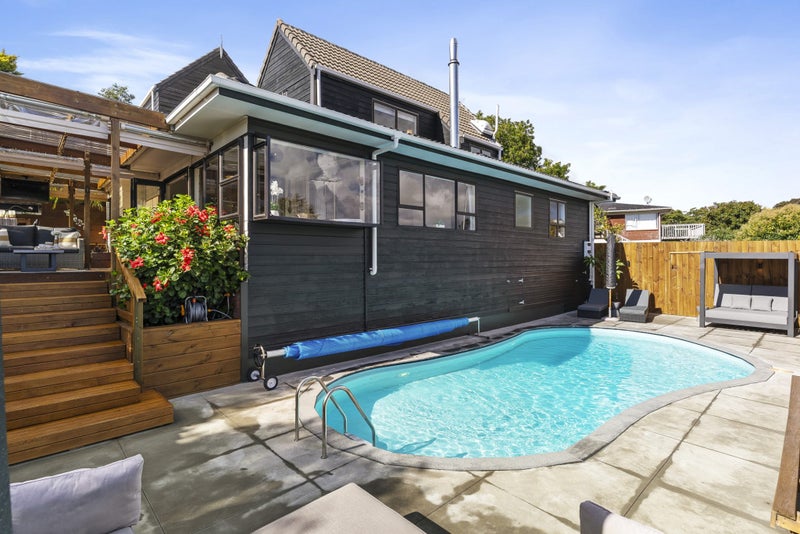 2/15 Eastwood Rise, Browns Bay, Auckland - Carousel 1