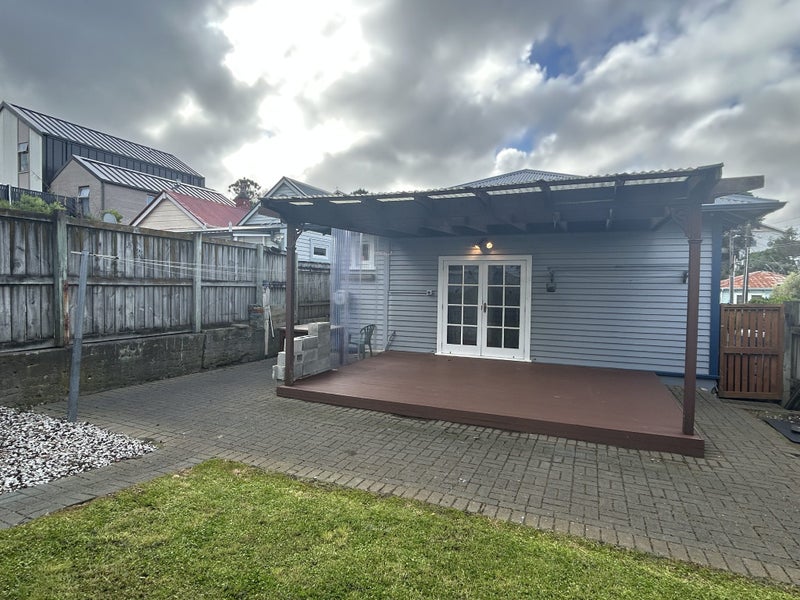 15 Rolleston Street, Mount Cook, Wellington - Carousel 22