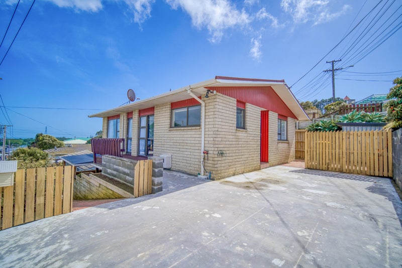 1/41 Simons Street, Moturoa, New Plymouth - Carousel 2