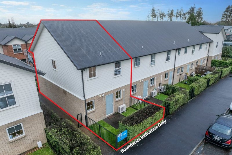 11 Chiefs Court, Hamilton East, Hamilton - Carousel 18