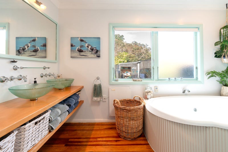 108 Wellington Road, Paekakariki - Carousel 2