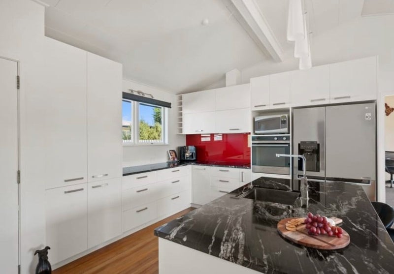 10 Woodhouse Place, Pirimai, Napier - Carousel 2