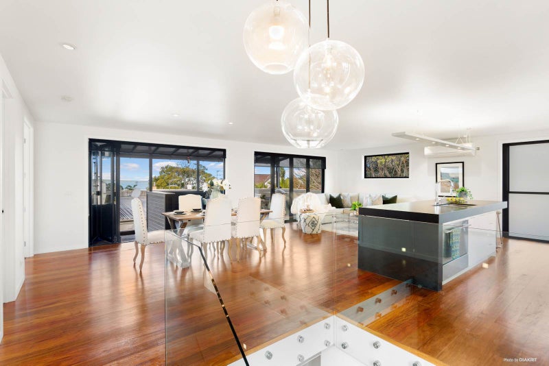 1/9 Earnoch Avenue, Takapuna, Auckland - Carousel 1