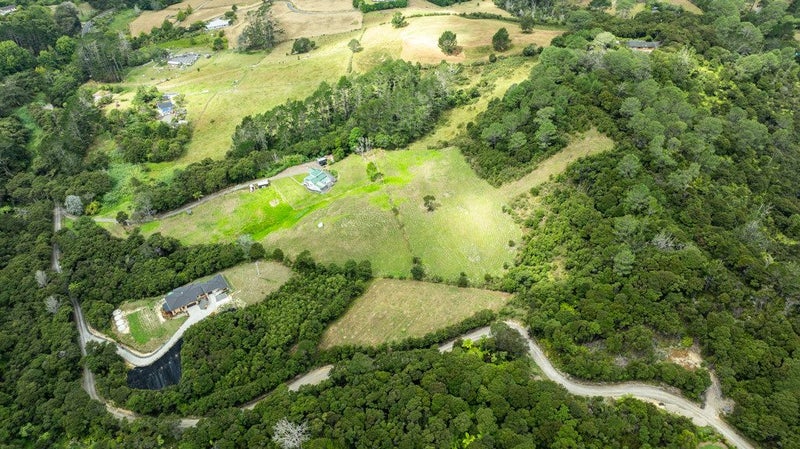 24 Mudgeways Road, Massey, Auckland - Carousel 2