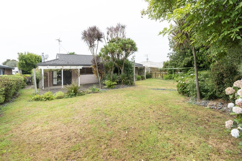 6 Rogers Place, Fairview Downs, Hamilton - Carousel 1