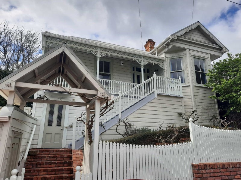 16 Gibraltar Crescent, Parnell, Auckland - Carousel 1