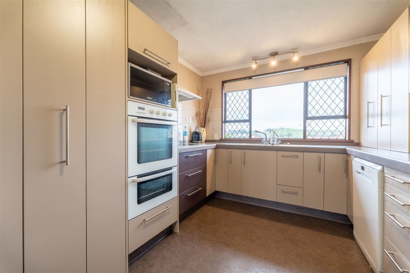 10 Swift Street, South Hill, Oamaru - Carousel 2