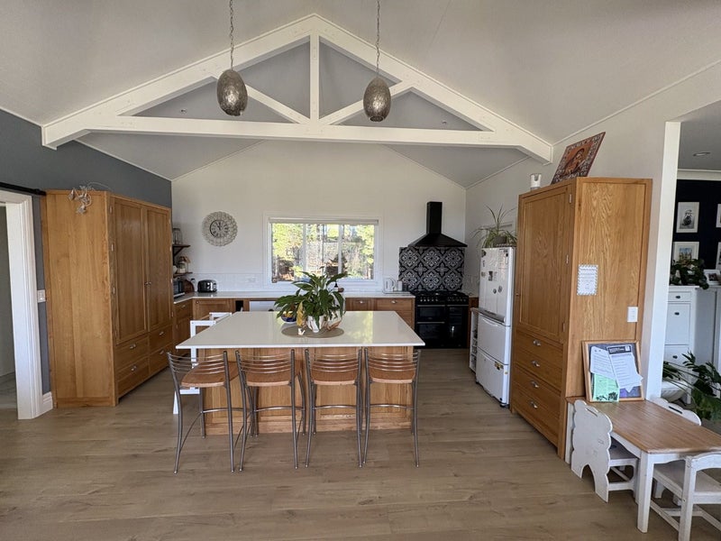 21 Kristin Place, Manakau, Levin - Carousel 2