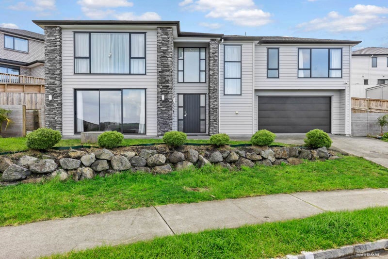 26 Colliston Rise, Pinehill, Auckland - Carousel 2