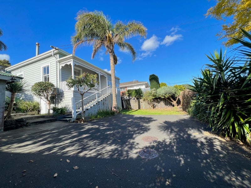 155 Landscape Road, Mount Eden, Auckland - Carousel 1
