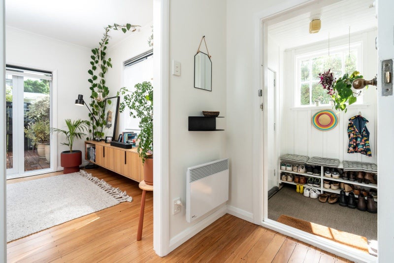 30 Mandalay Terrace, Khandallah, Wellington - Carousel 2