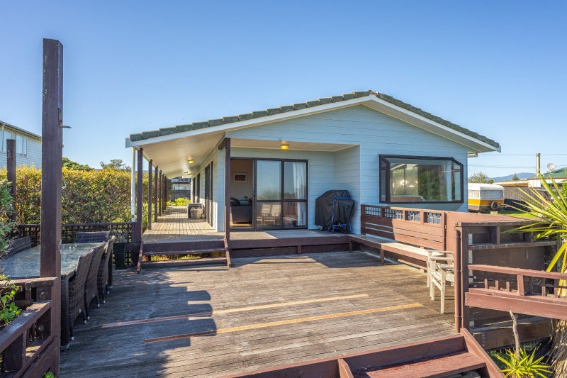 9 Moana Street, Otaki Beach, Otaki - Carousel 1