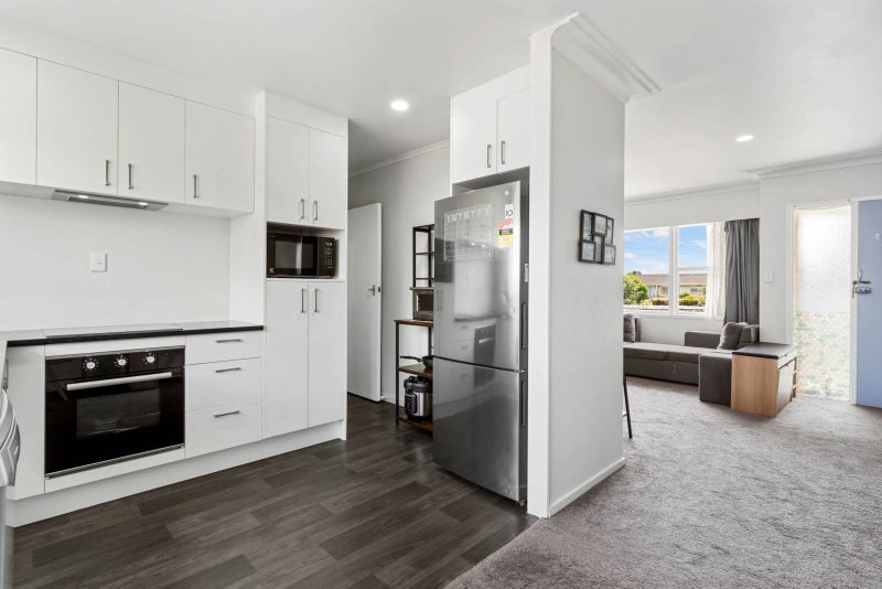 2/50 Pilkington Road, Mount Wellington, Auckland - Carousel 17