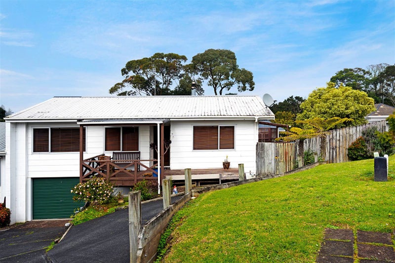 12 Talavera Place, Te Atatu South, Auckland - Carousel 1