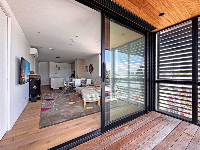 301/32 Anzac Road, Browns Bay, Auckland - Carousel 1