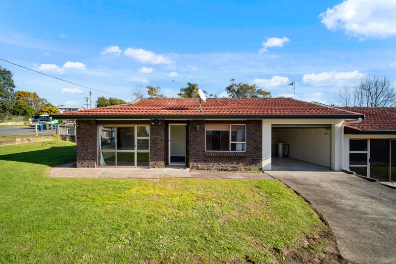 1/18 McLeod Road, Henderson, Auckland - Carousel 1
