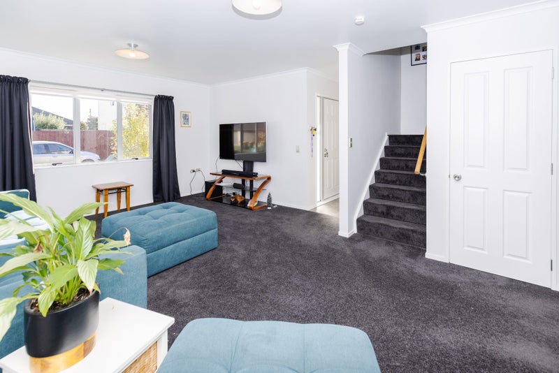 2 Tupe Lane, Huntington, Hamilton - Carousel 2