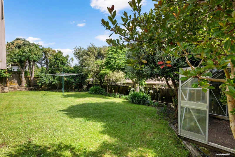 19 Nicholas Road, Somerville, Manukau - Carousel 2